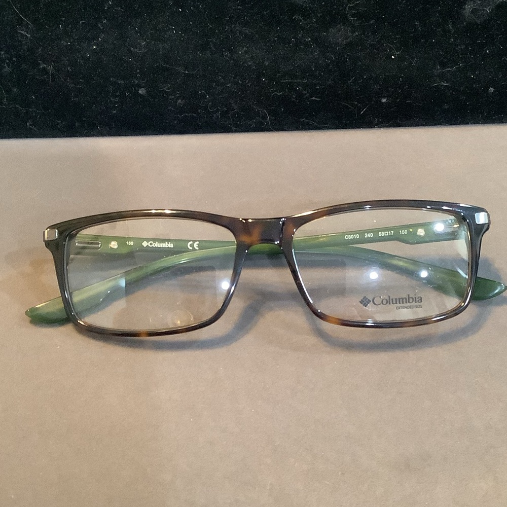 NWT Columbia Men’s plastic eyeglasses